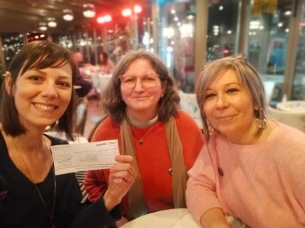 Octobre Rose, les membres de l'Association des Thérapeutes et des Praticiens du Vexin et de ses alentours ont récolté des dons pour My Boob story, association située à Saint-Ouen-l’Aumône